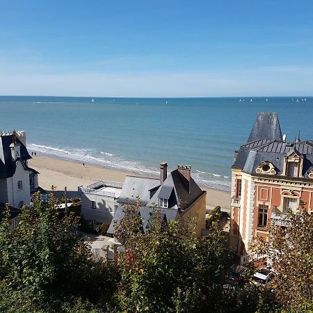 Duplex 50 M2 Au Pied Des Planches Trouville-sur-Mer Exterior foto