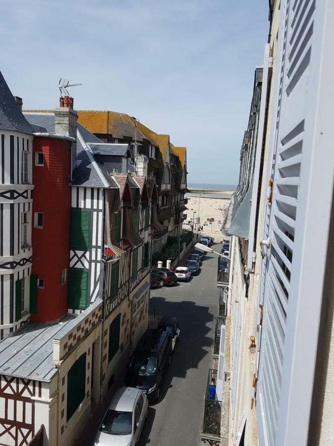 Duplex 50 M2 Au Pied Des Planches Trouville-sur-Mer Exterior foto